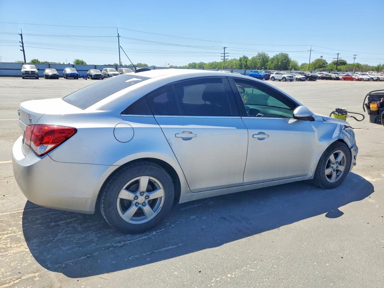 2016 CHEVROLET CRUZE LIMITED LT photo 5