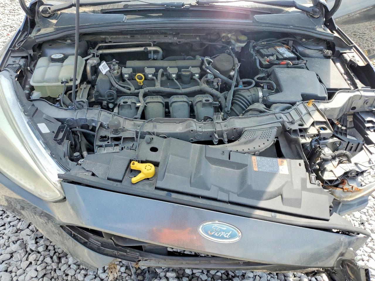 2015 FORD FOCUS SE photo 31