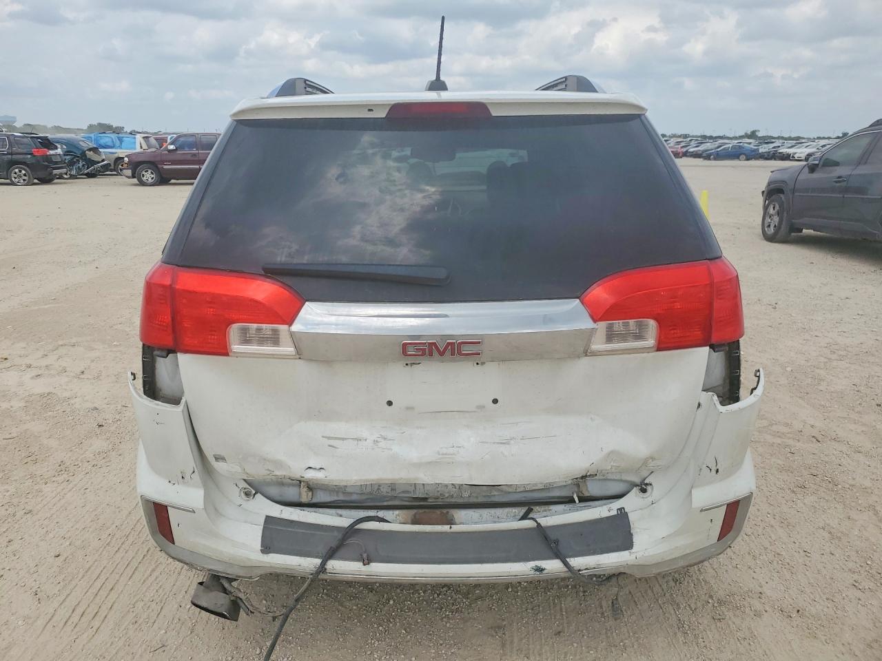 2017 GMC TERRAIN SLT photo 11