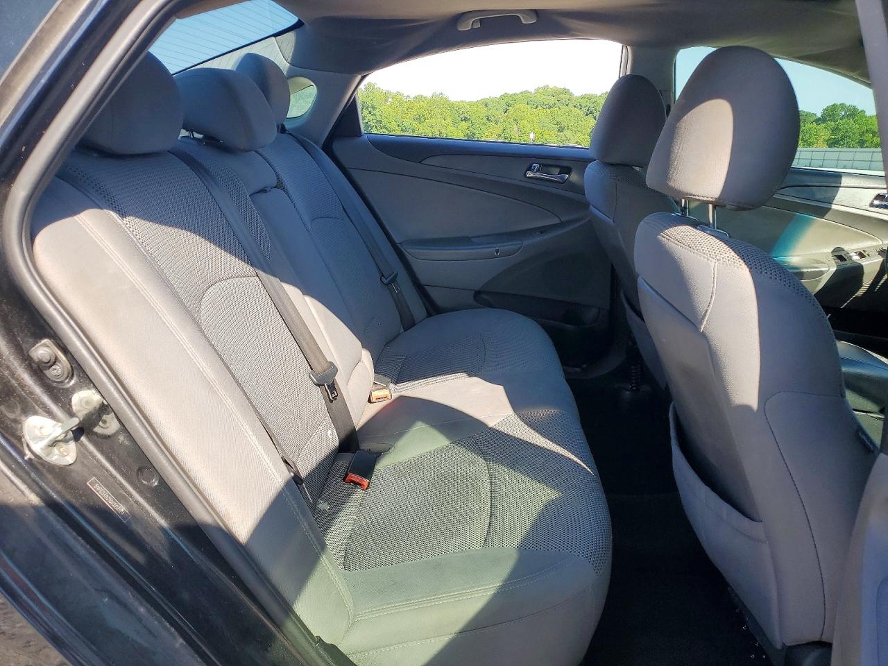 2013 HYUNDAI SONATA GLS photo 19