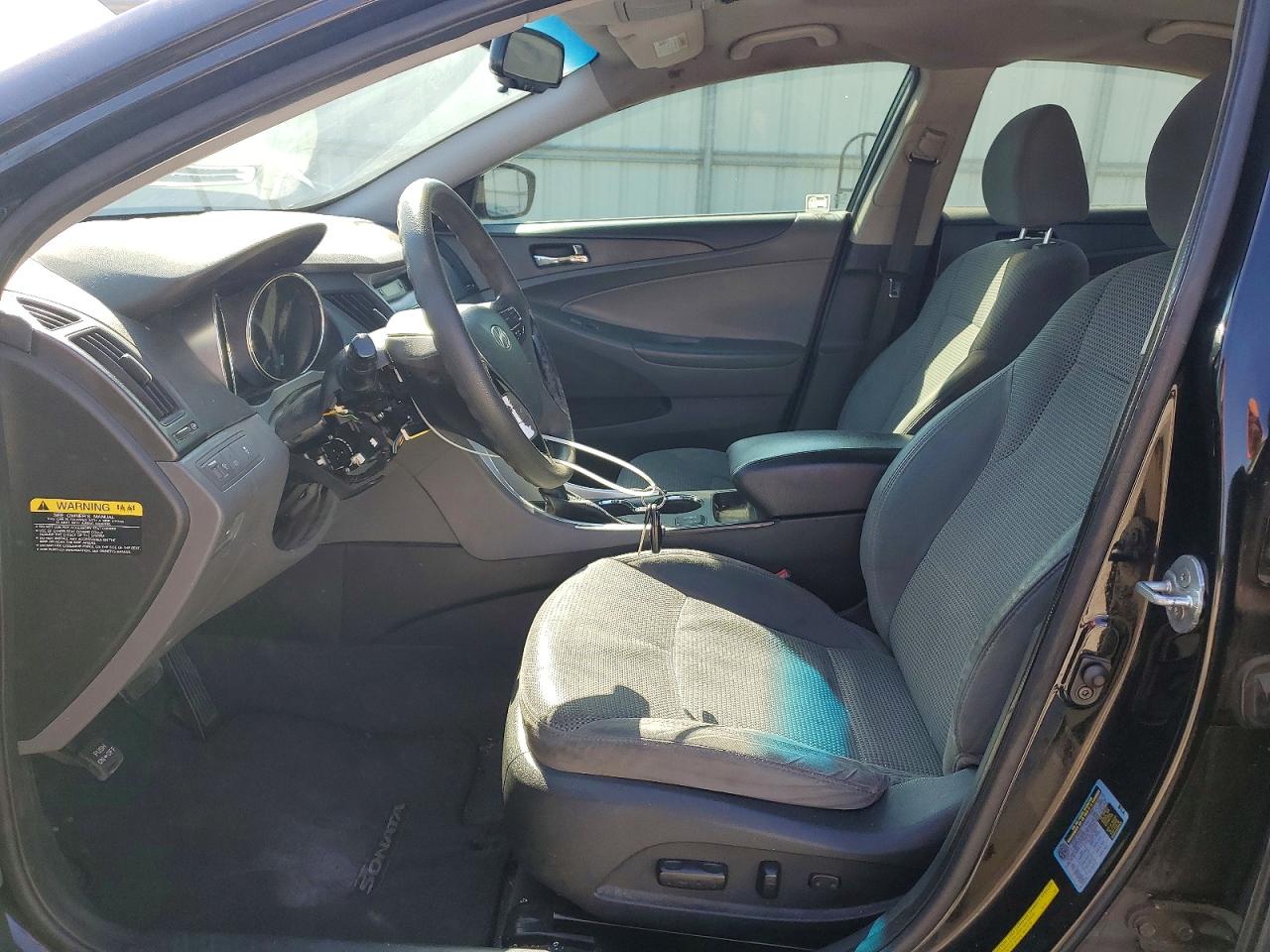 2013 HYUNDAI SONATA GLS photo 13
