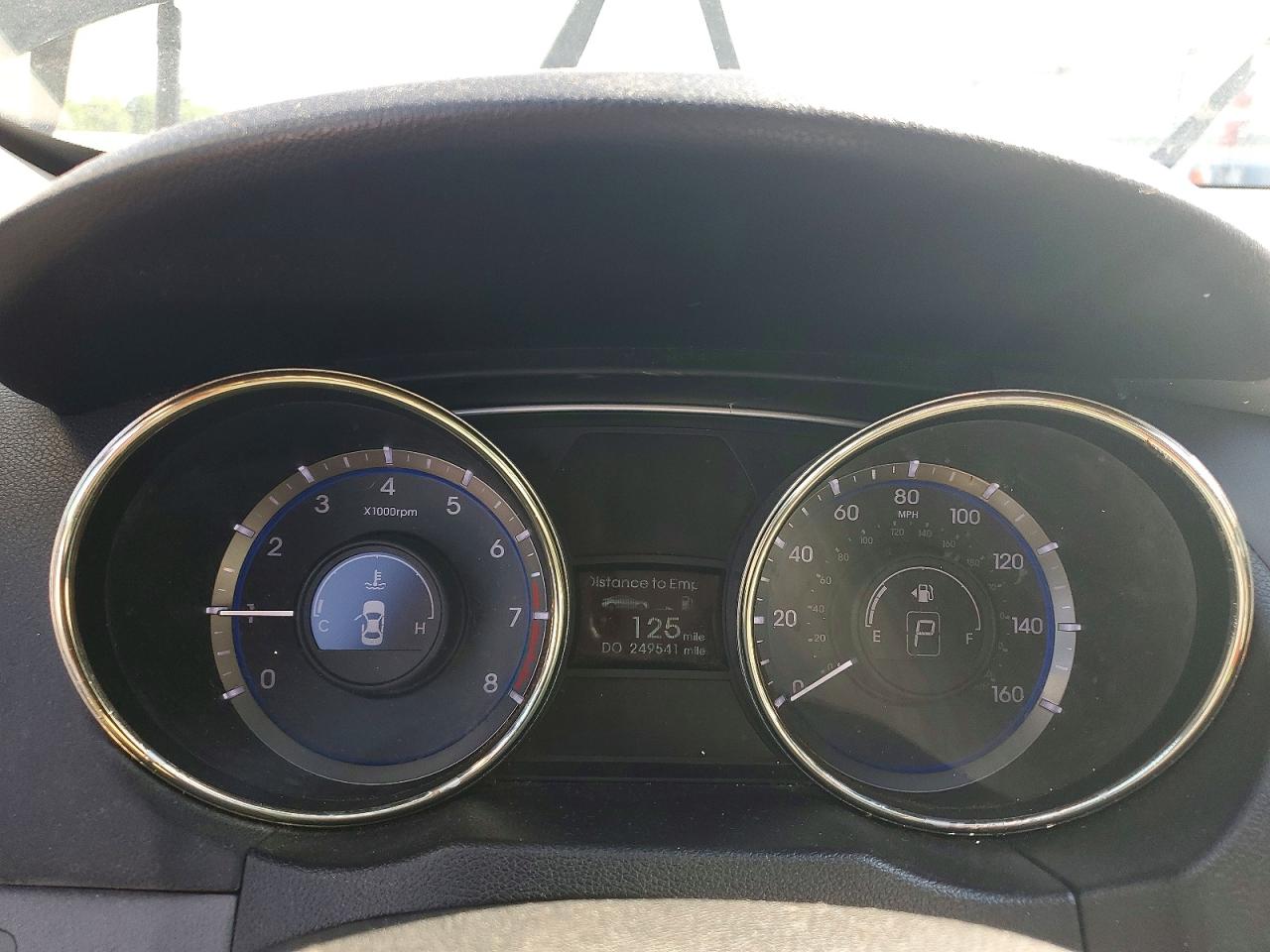 2013 HYUNDAI SONATA GLS photo 17