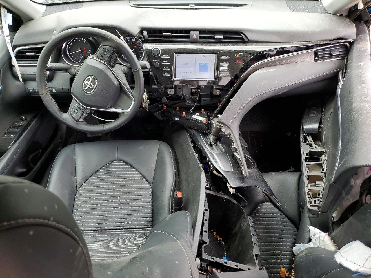 2019 TOYOTA CAMRY SE photo 15