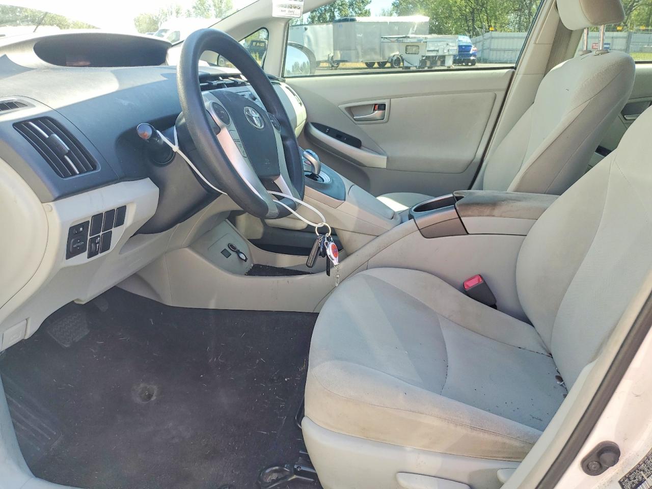 2013 TOYOTA PRIUS TWO photo 19