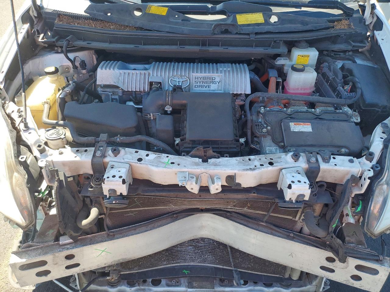 2013 TOYOTA PRIUS TWO photo 31