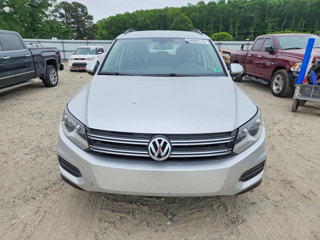 2016 VOLKSWAGEN TIGUAN S photo 5