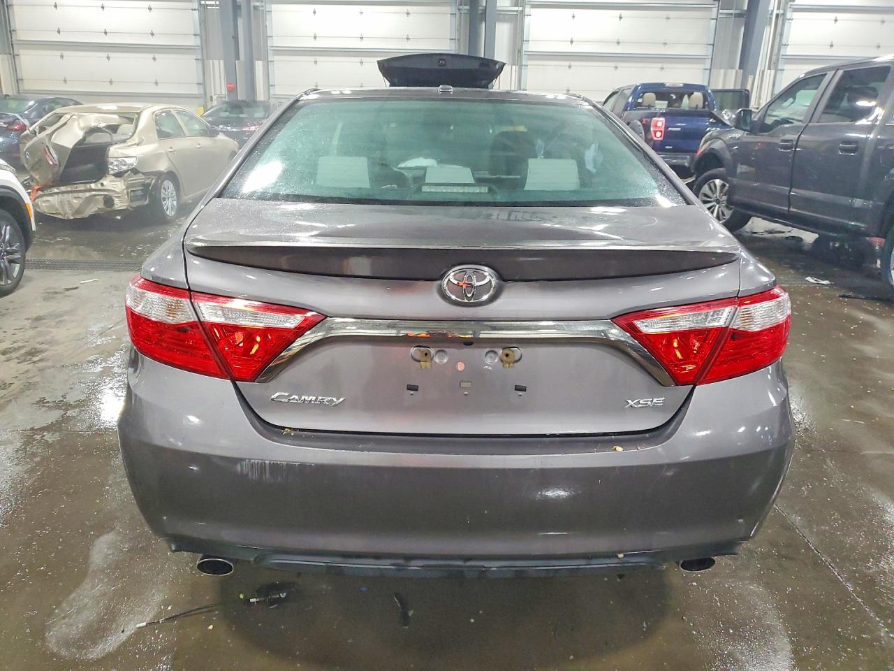 2015 TOYOTA CAMRY XSE V6 photo 11