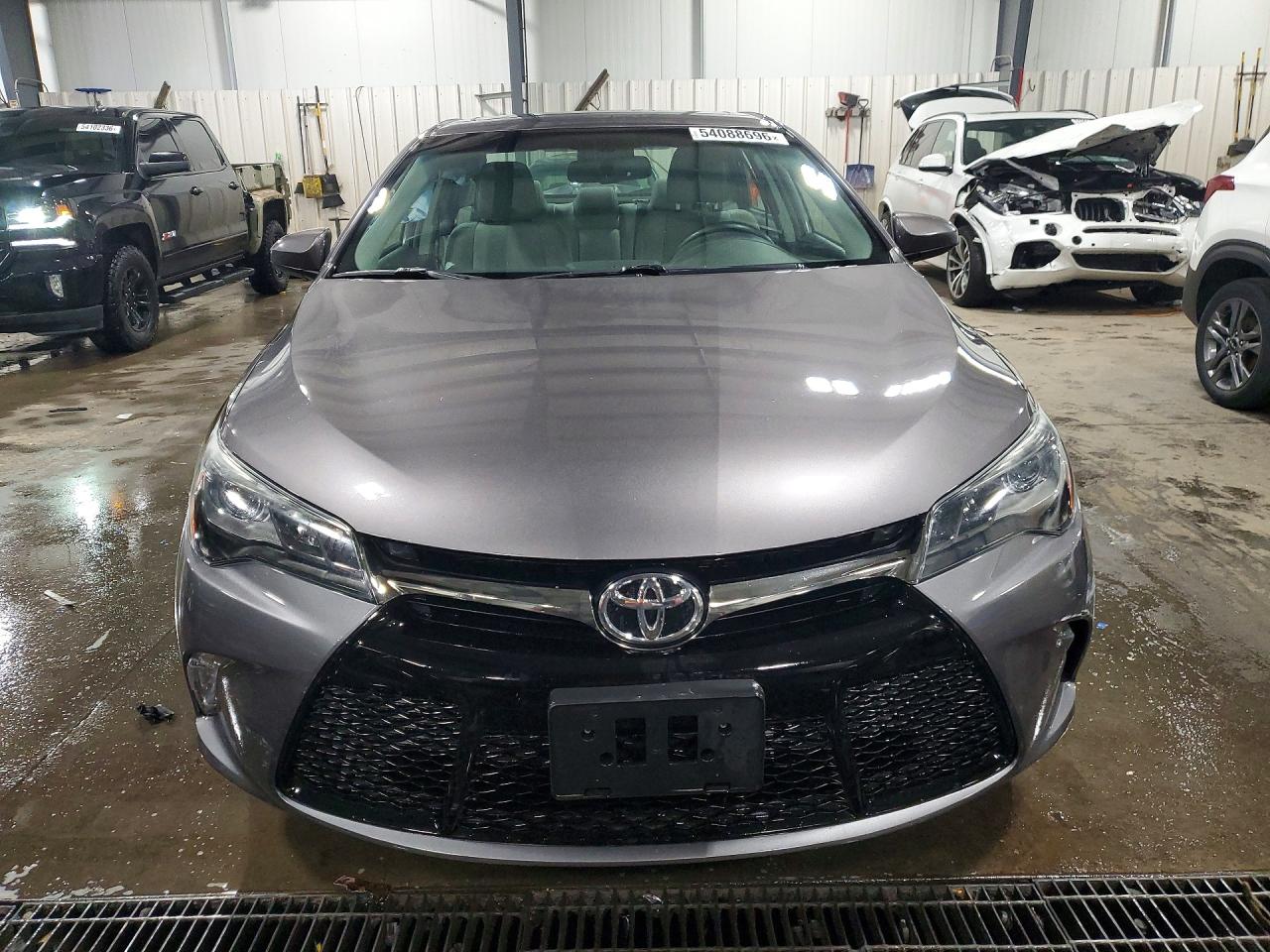 2015 TOYOTA CAMRY XSE V6 photo 9