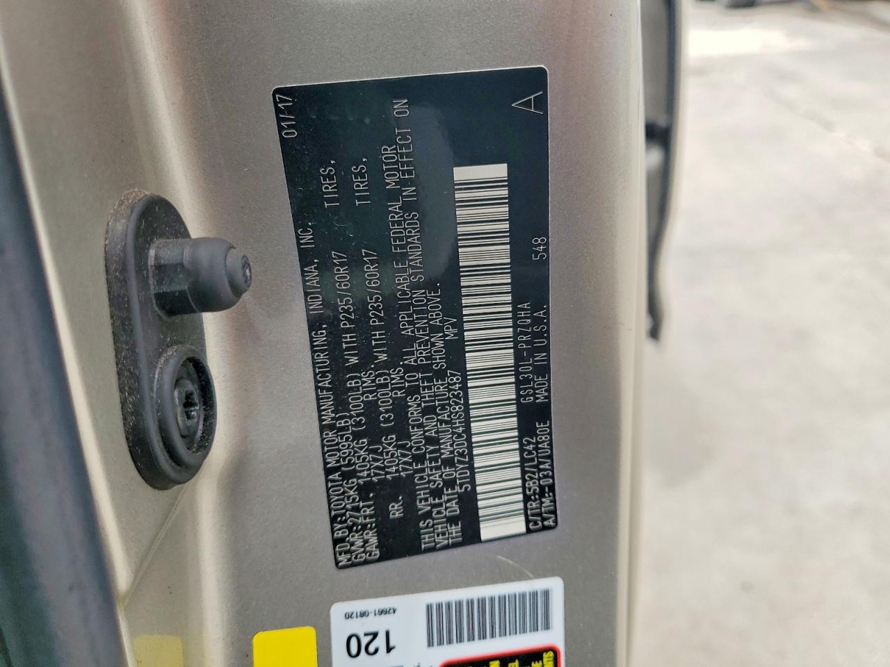 2017 TOYOTA SIENNA XLE 8-PASSENGER photo 13