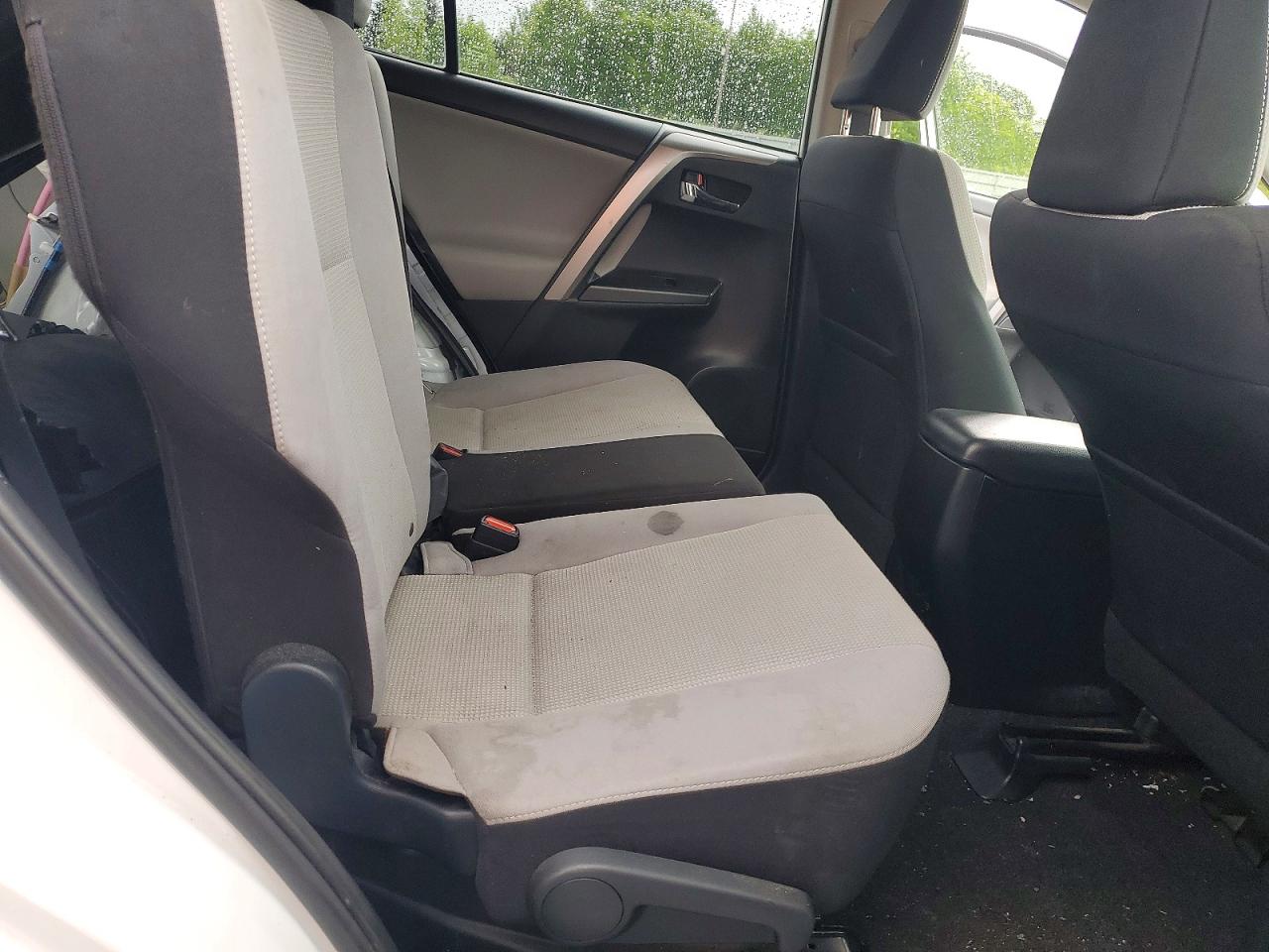 2017 TOYOTA RAV4 XLE photo 19