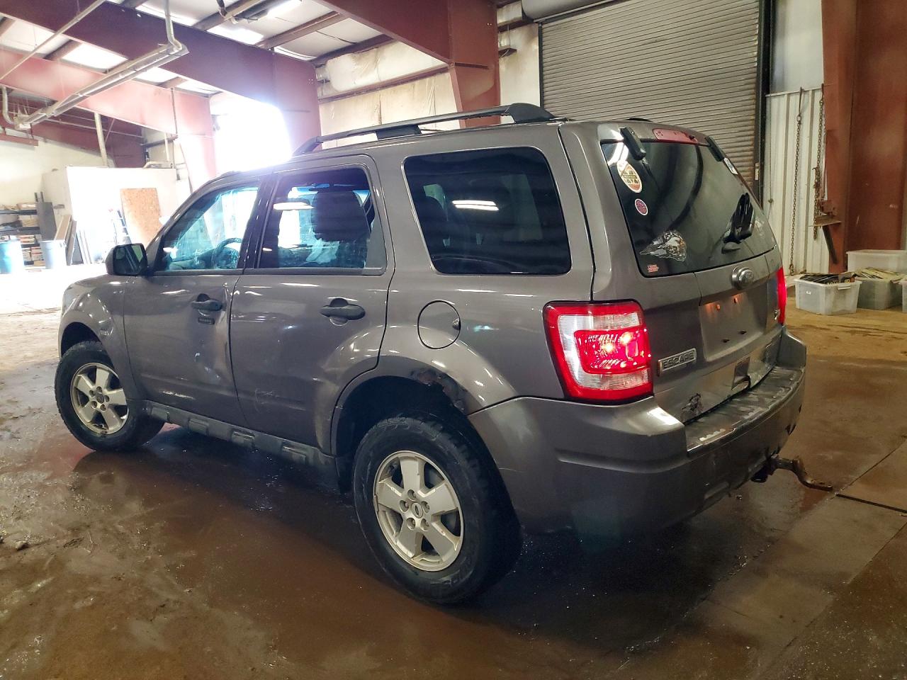 2011 FORD ESCAPE XLT photo 2