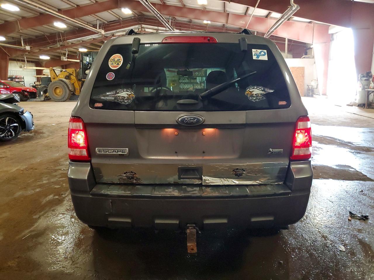 2011 FORD ESCAPE XLT photo 6