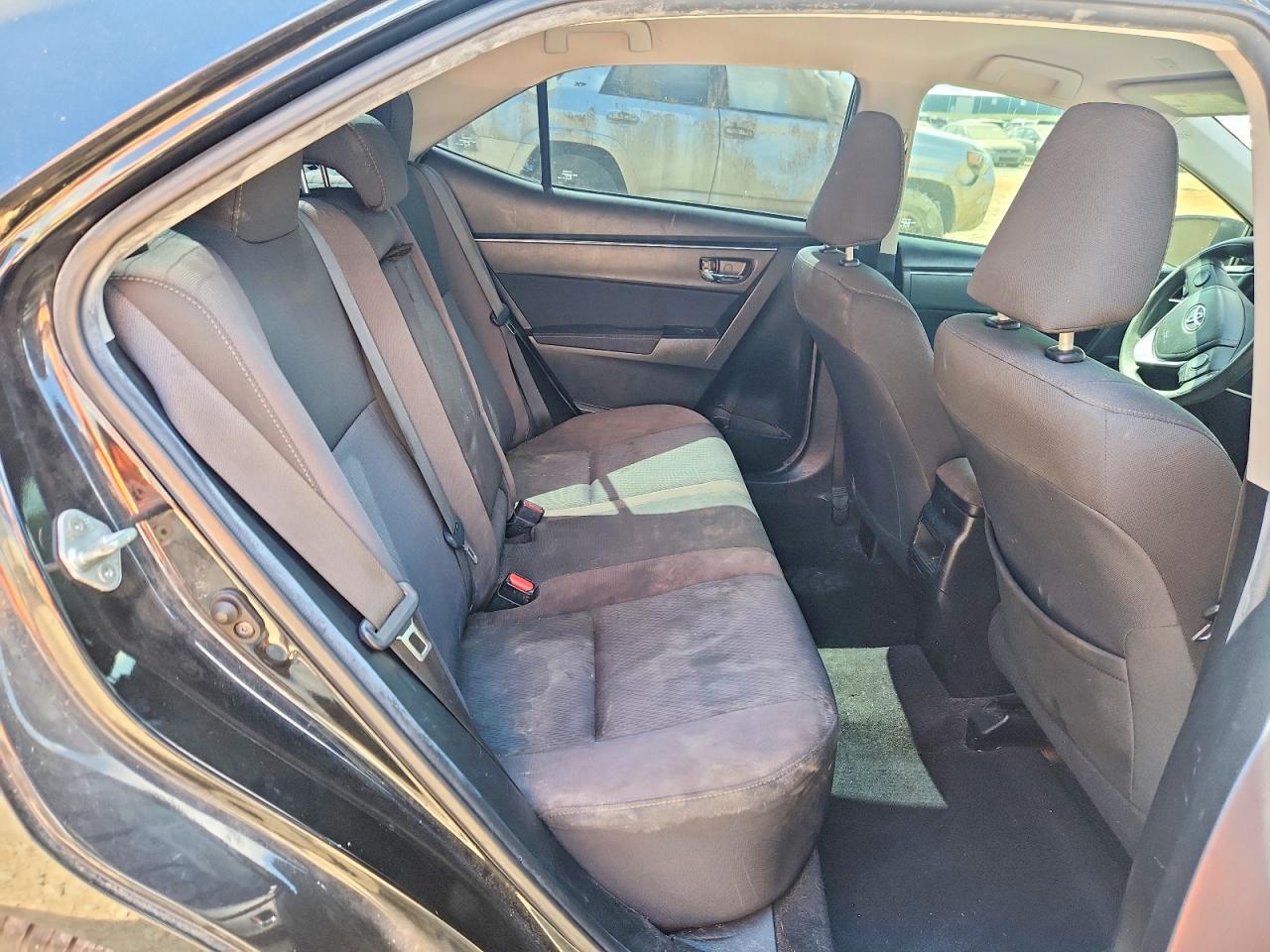 2019 TOYOTA COROLLA LE photo 19
