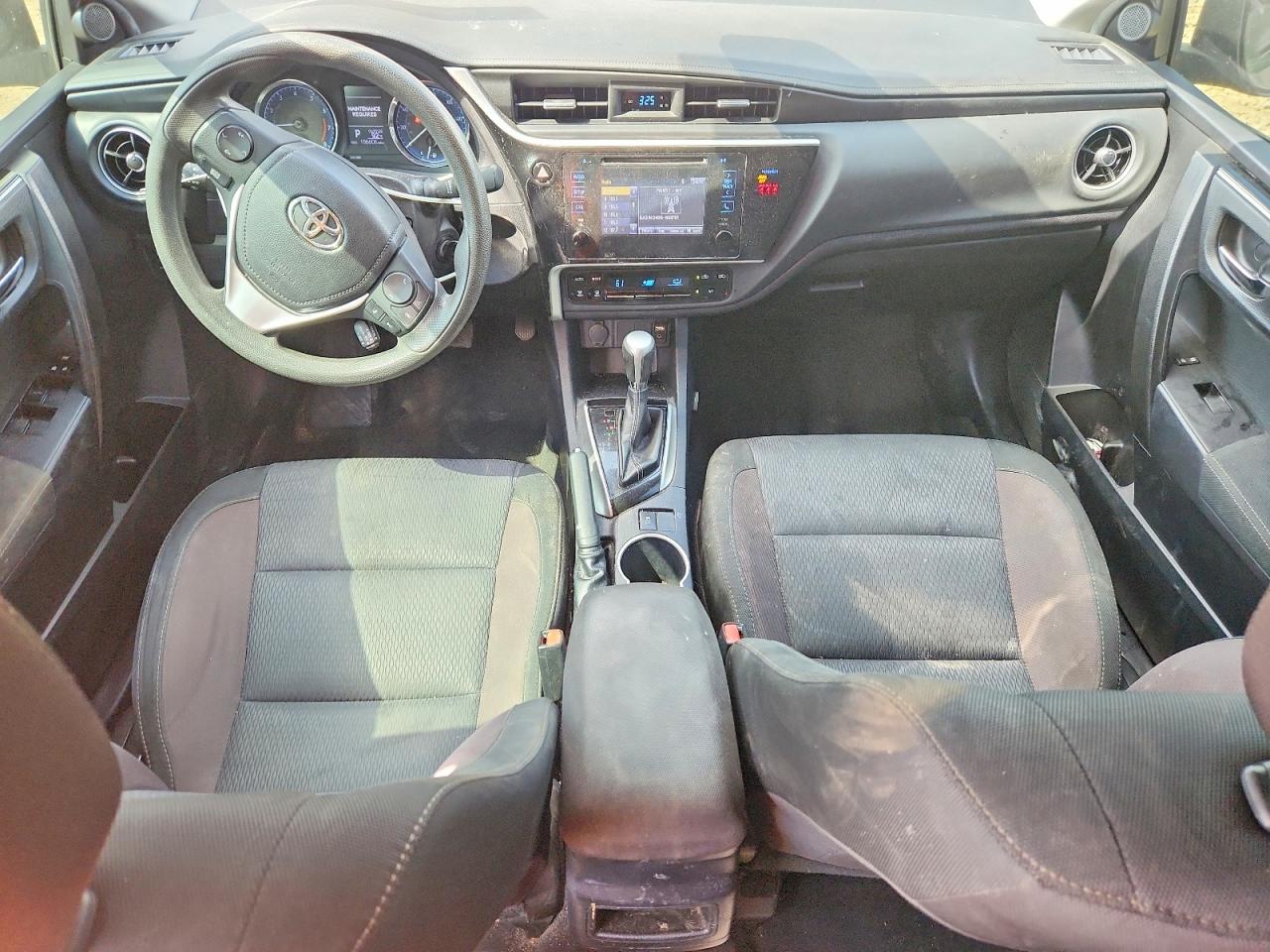 2019 TOYOTA COROLLA LE photo 15