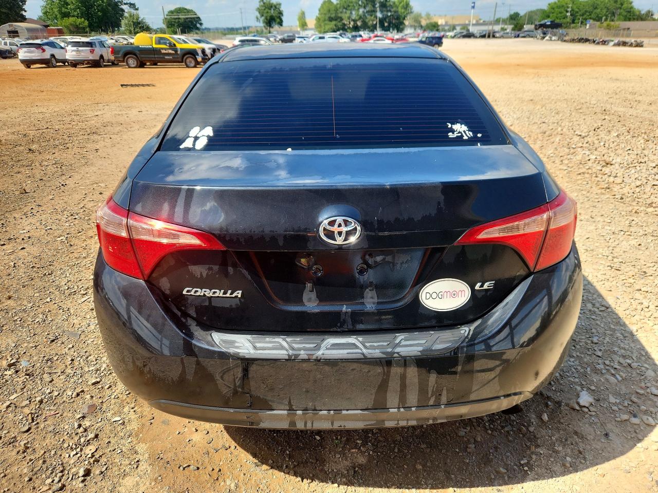 2019 TOYOTA COROLLA LE photo 11