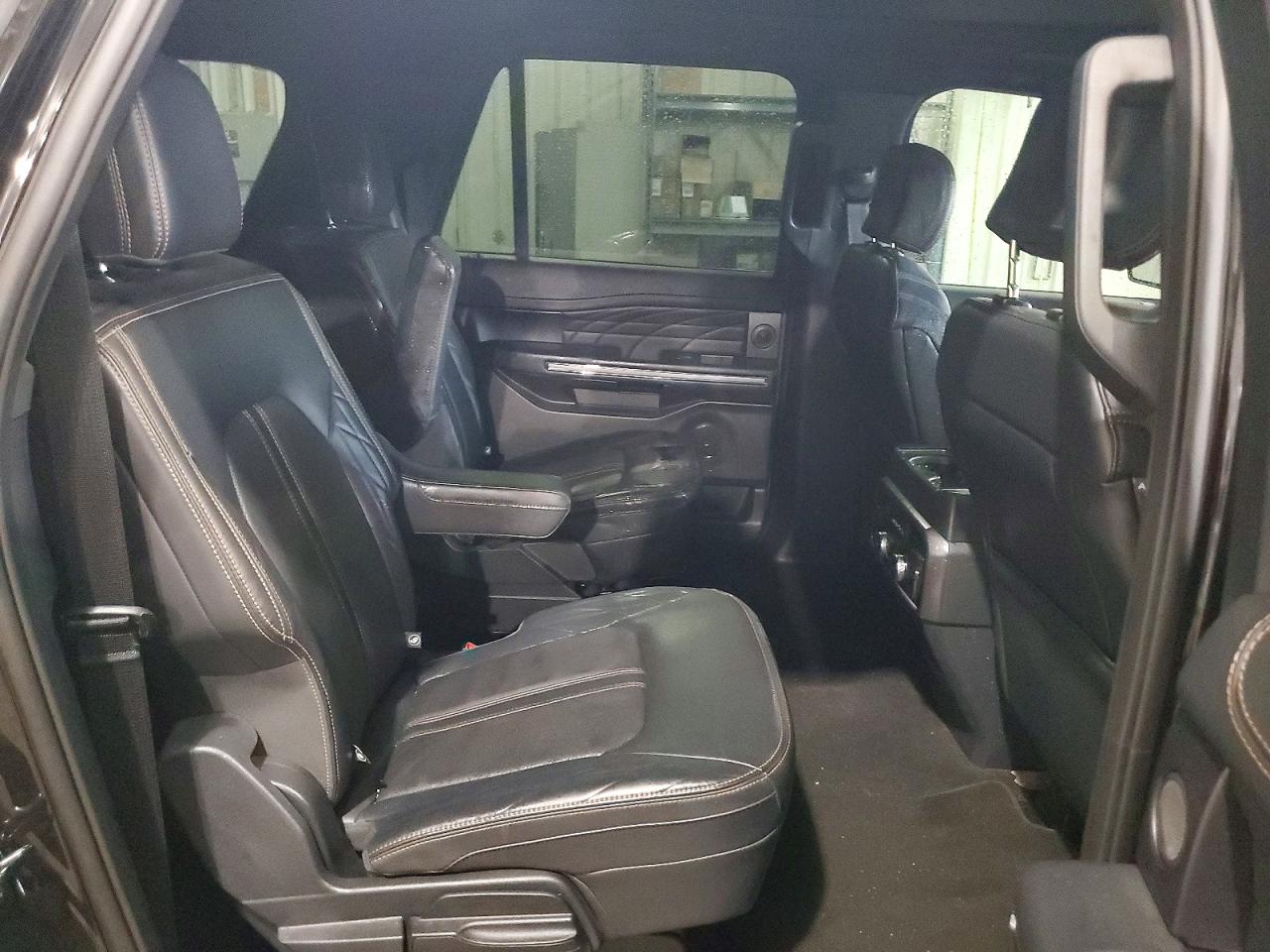 2024 FORD EXPEDITION MAX PLATINUM photo 31