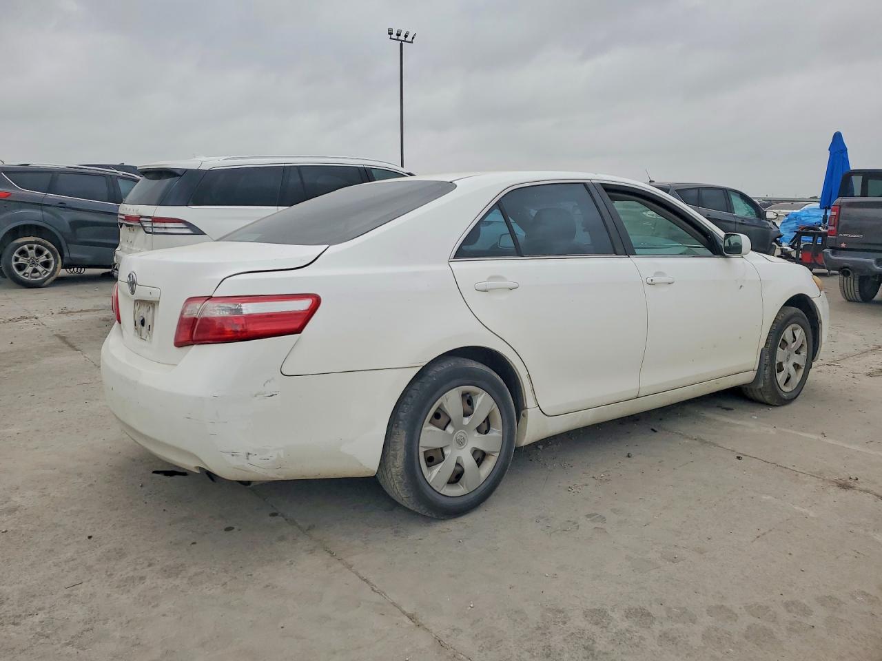 2009 TOYOTA CAMRY BASE photo 3