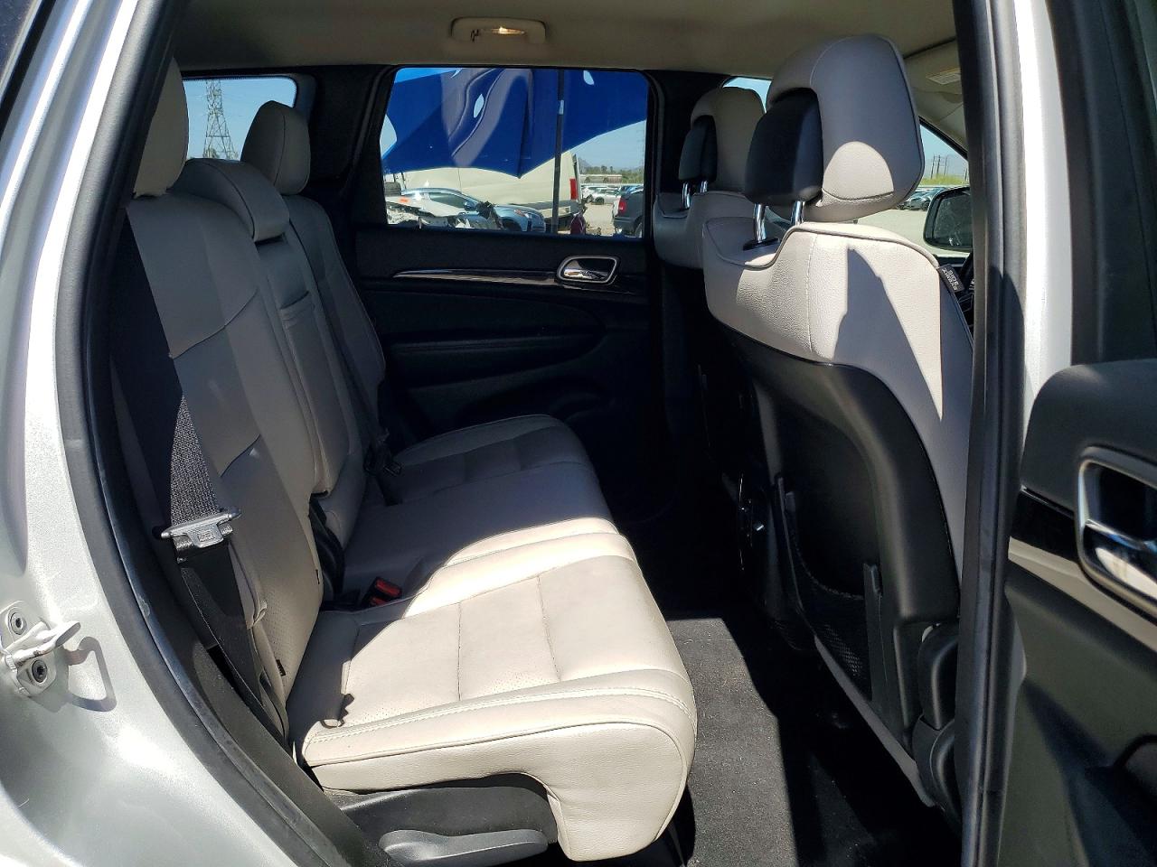 2012 JEEP GRAND CHEROKEE LAREDO photo 19