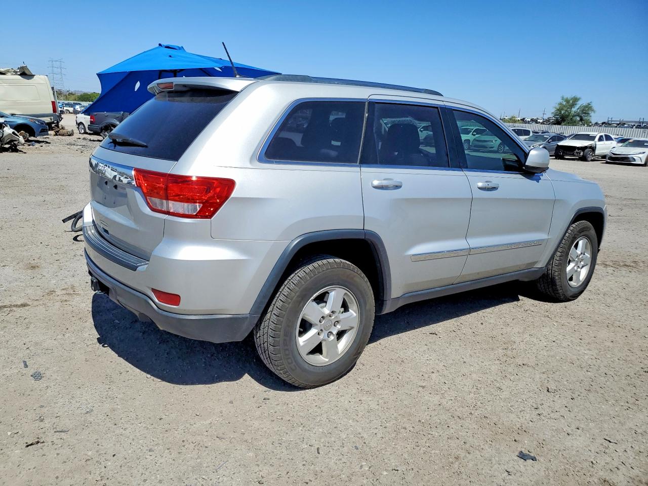 2012 JEEP GRAND CHEROKEE LAREDO photo 5