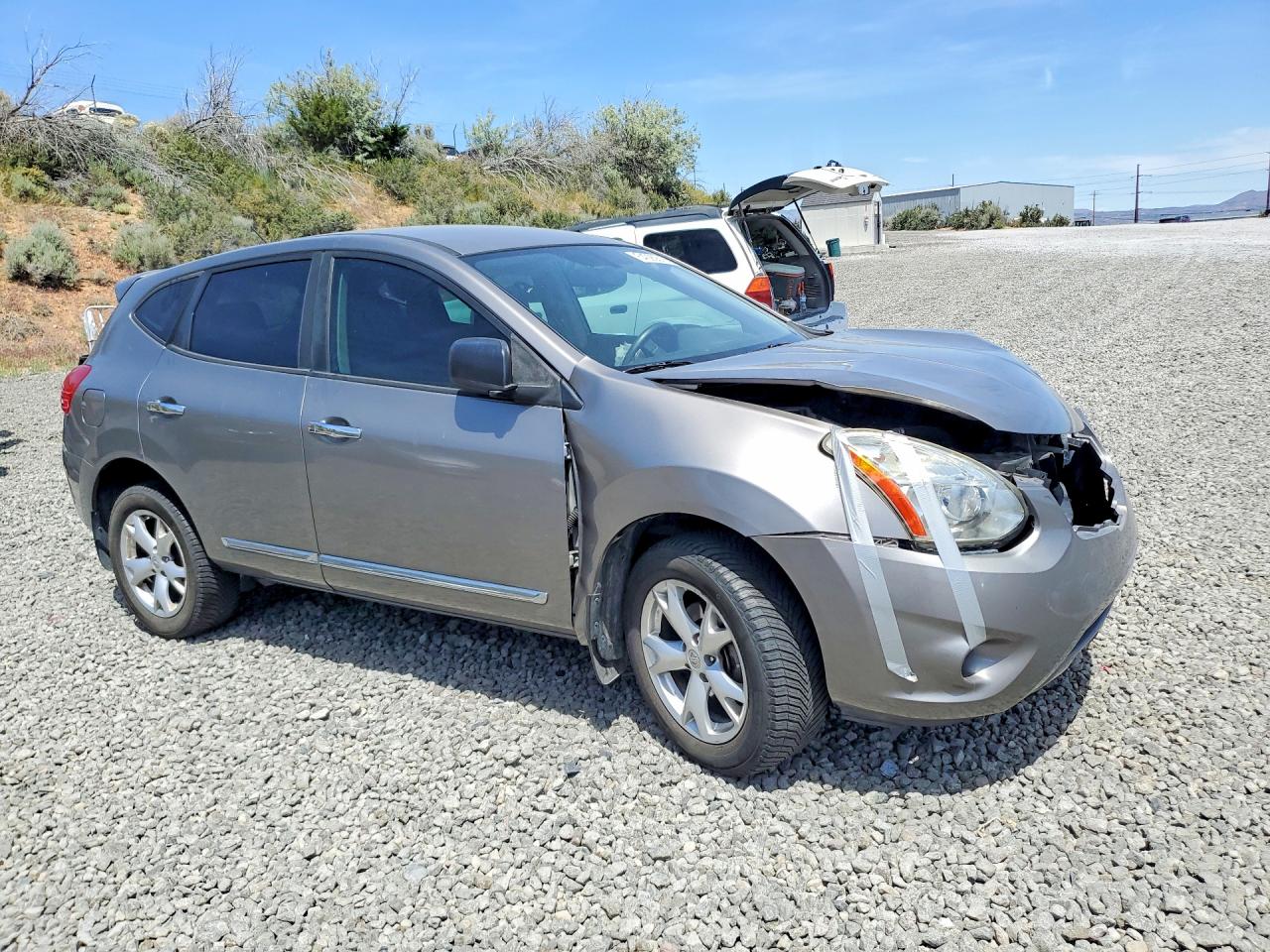 2013 NISSAN ROGUE S photo 4