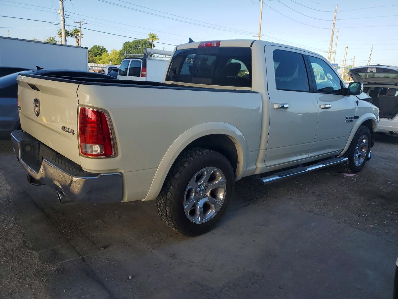 2018 RAM 1500 LARAMIE photo 5