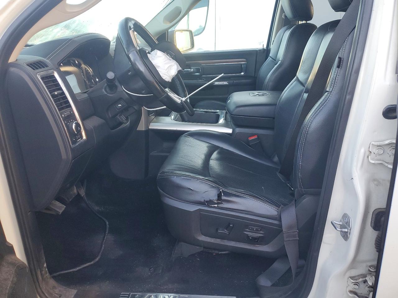 2018 RAM 1500 LARAMIE photo 13