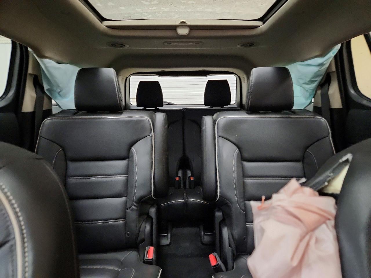 2017 GMC ACADIA DENALI photo 19