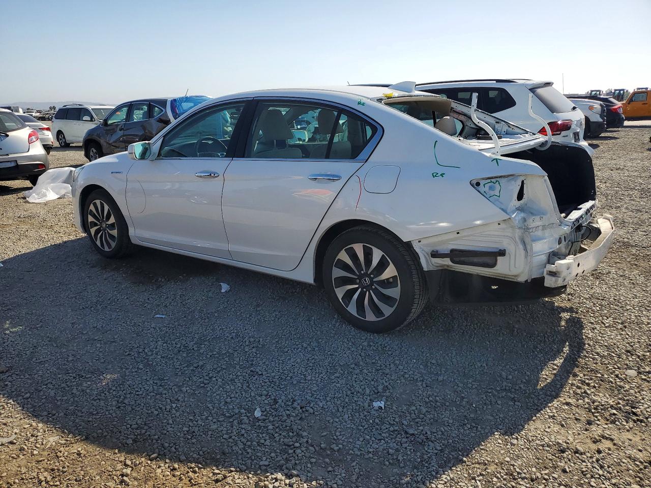 2015 HONDA ACCORD HYBRID photo 4
