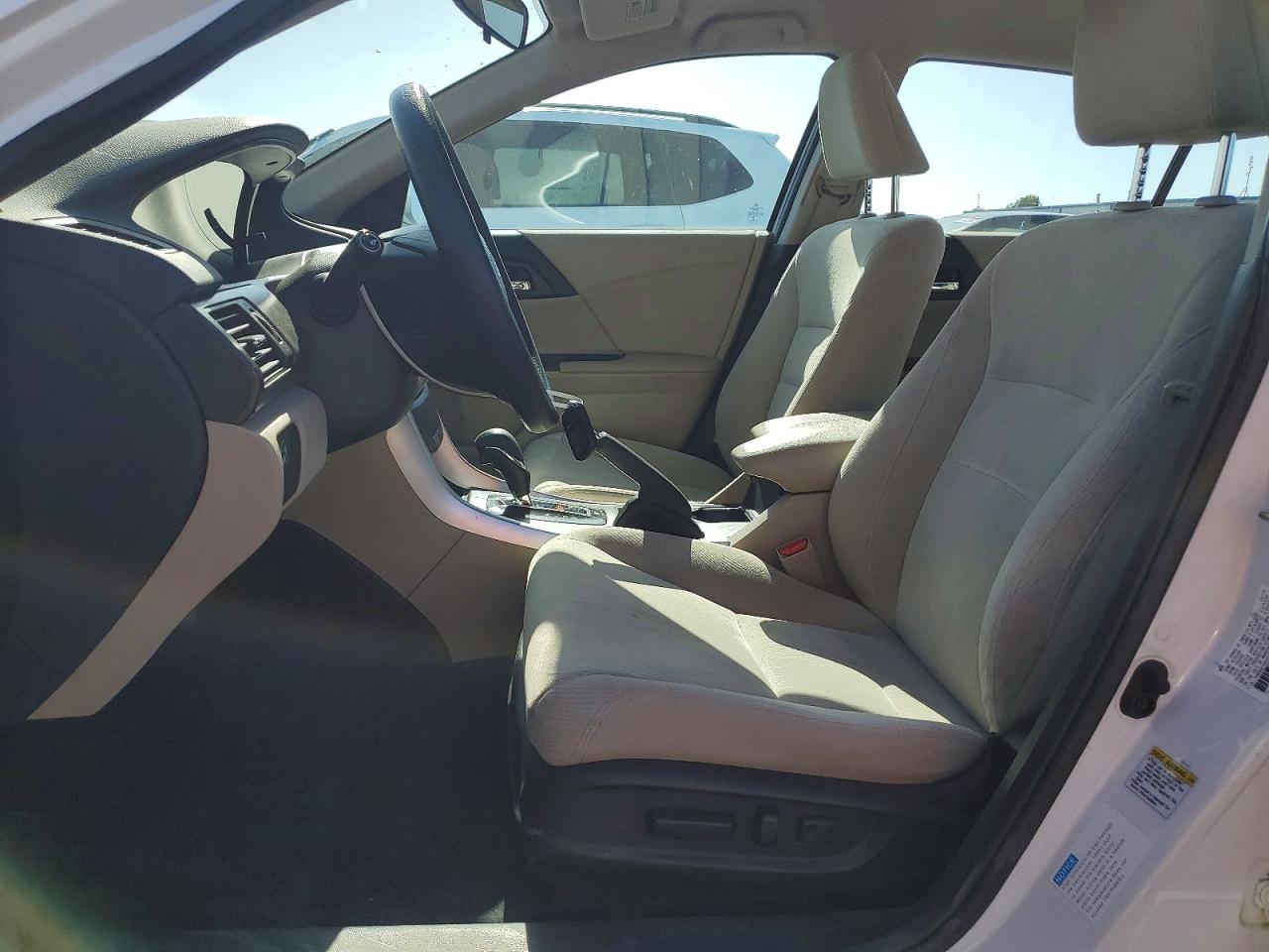 2015 HONDA ACCORD HYBRID photo 19