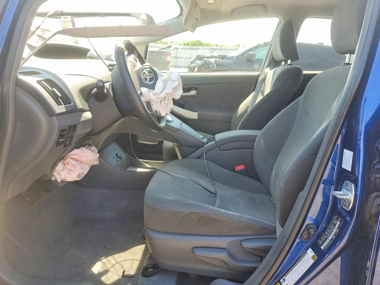 2011 TOYOTA PRIUS THREE photo 19