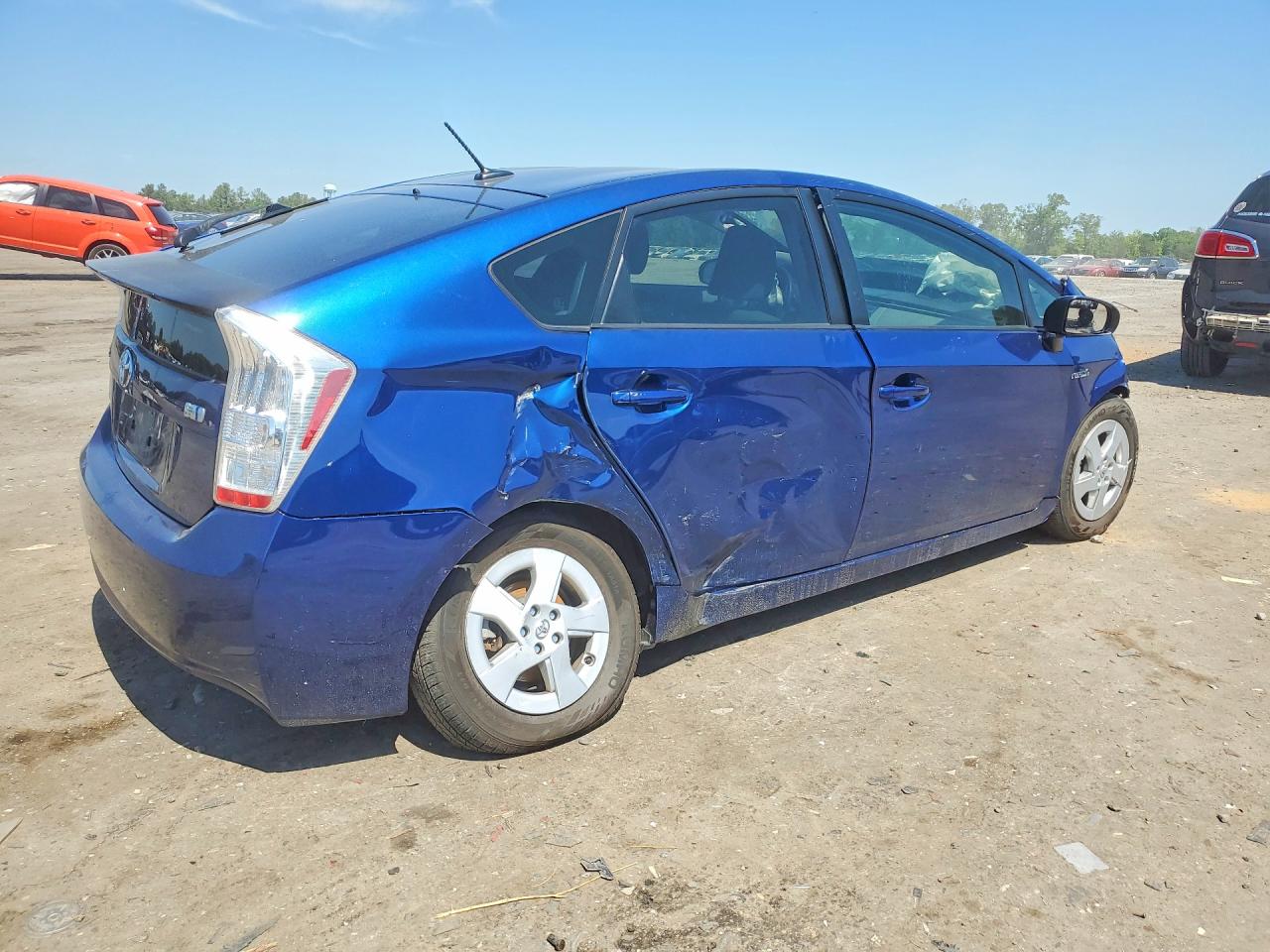 2011 TOYOTA PRIUS THREE photo 7