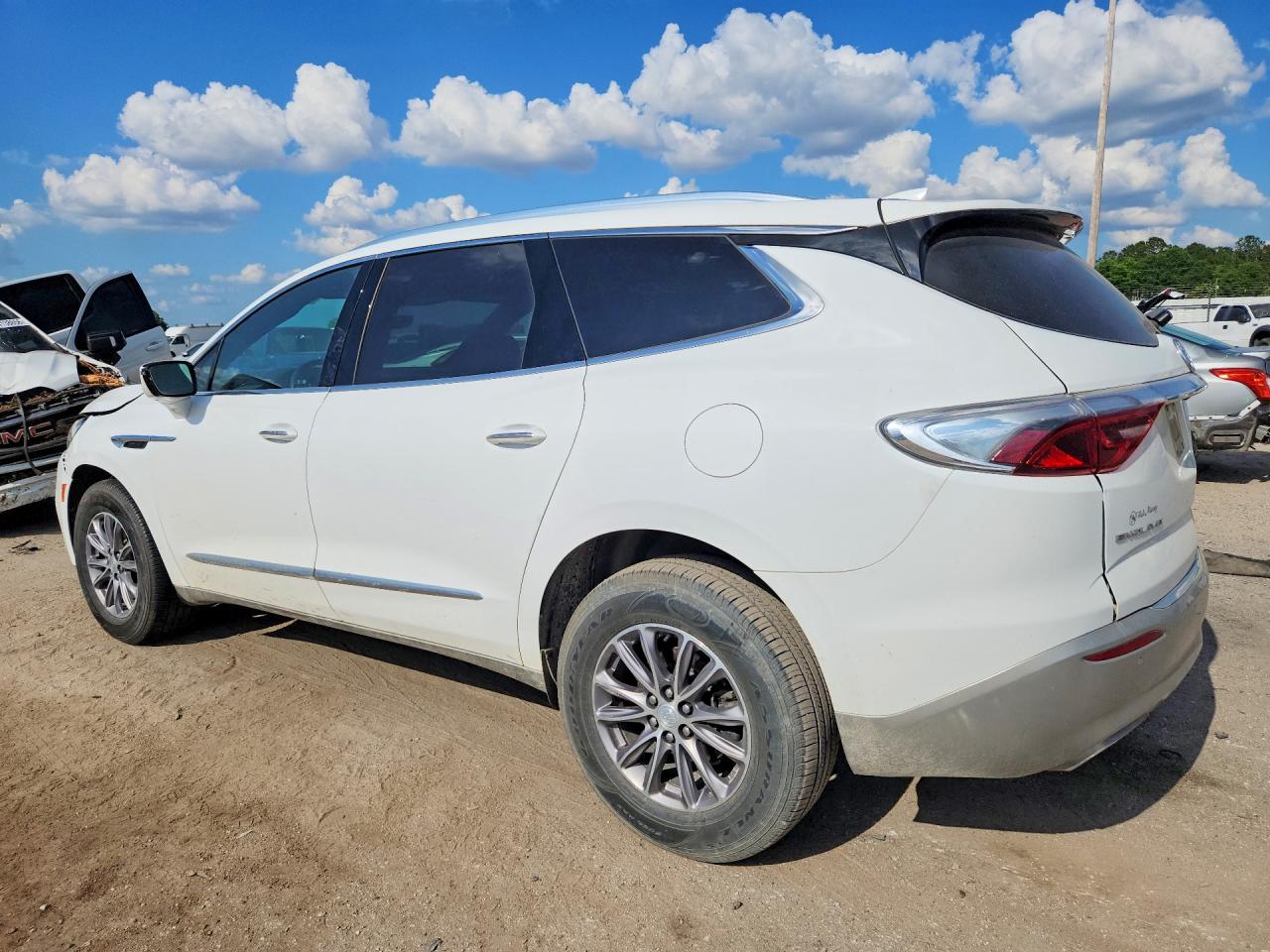 2022 BUICK ENCLAVE PREMIUM photo 2
