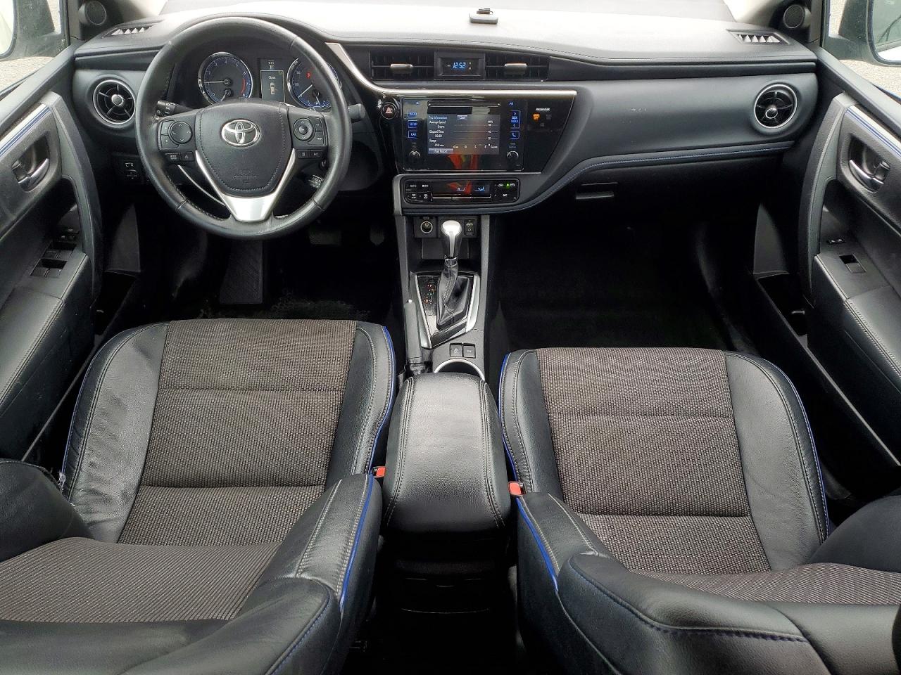 2017 TOYOTA COROLLA SE photo 22