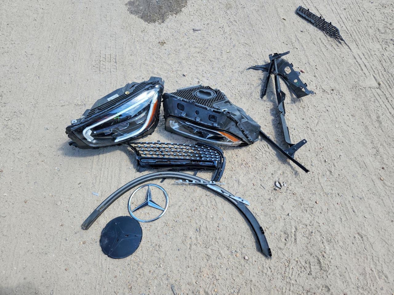 2021 MERCEDES-BENZ GLC COUPE 300 4MATIC photo 25