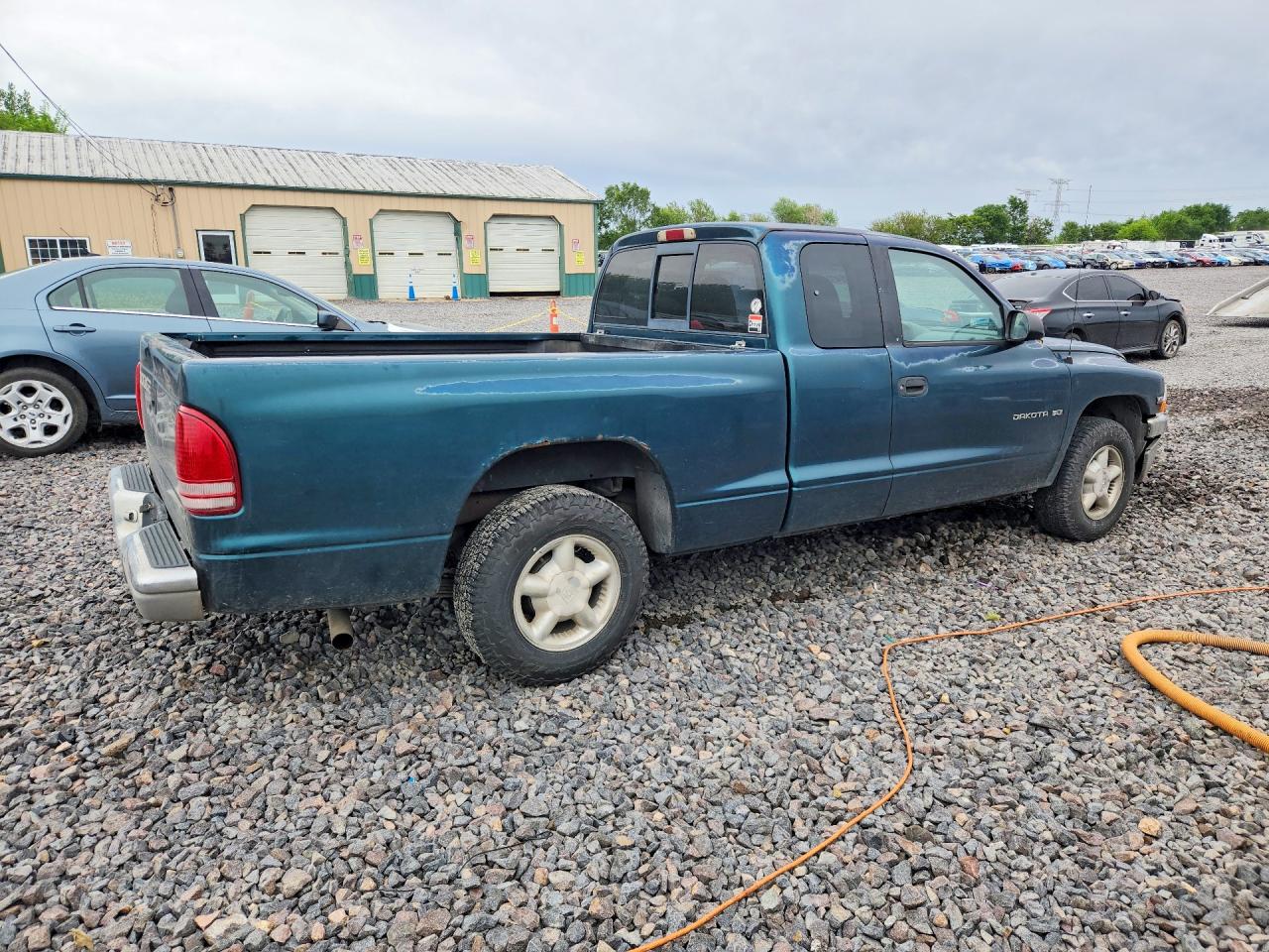 1998 DODGE DAKOTA photo 3