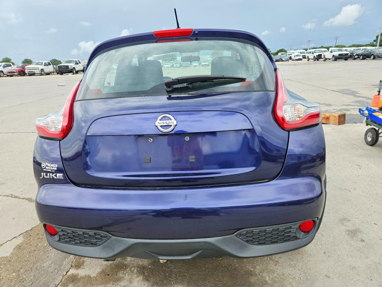 2015 NISSAN JUKE S photo 11