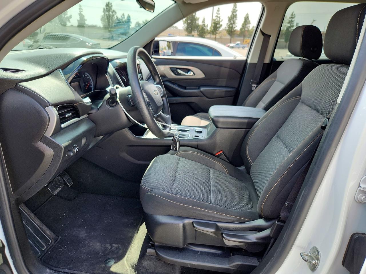 2019 CHEVROLET TRAVERSE LS photo 7