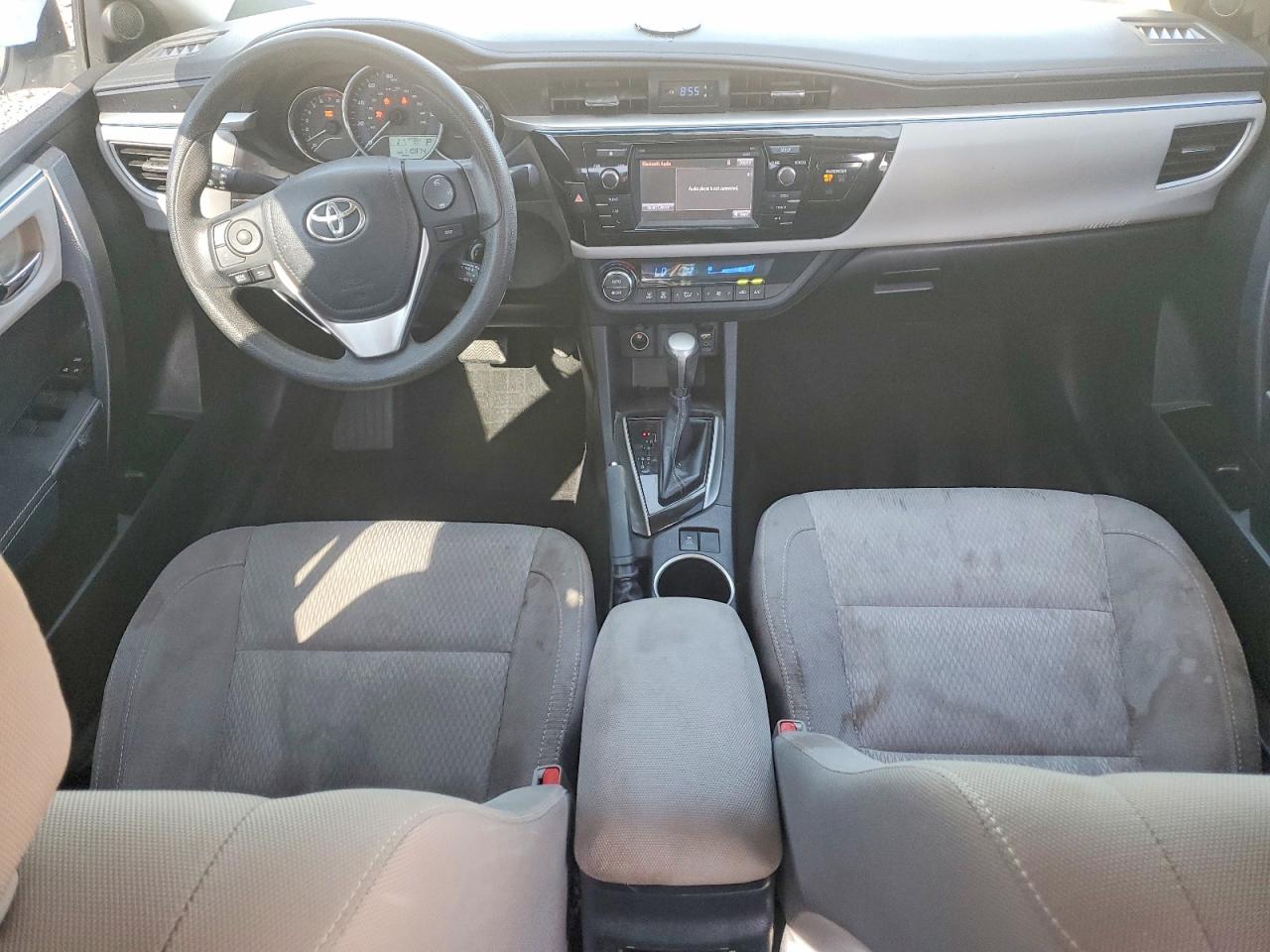 2016 TOYOTA COROLLA LE photo 15