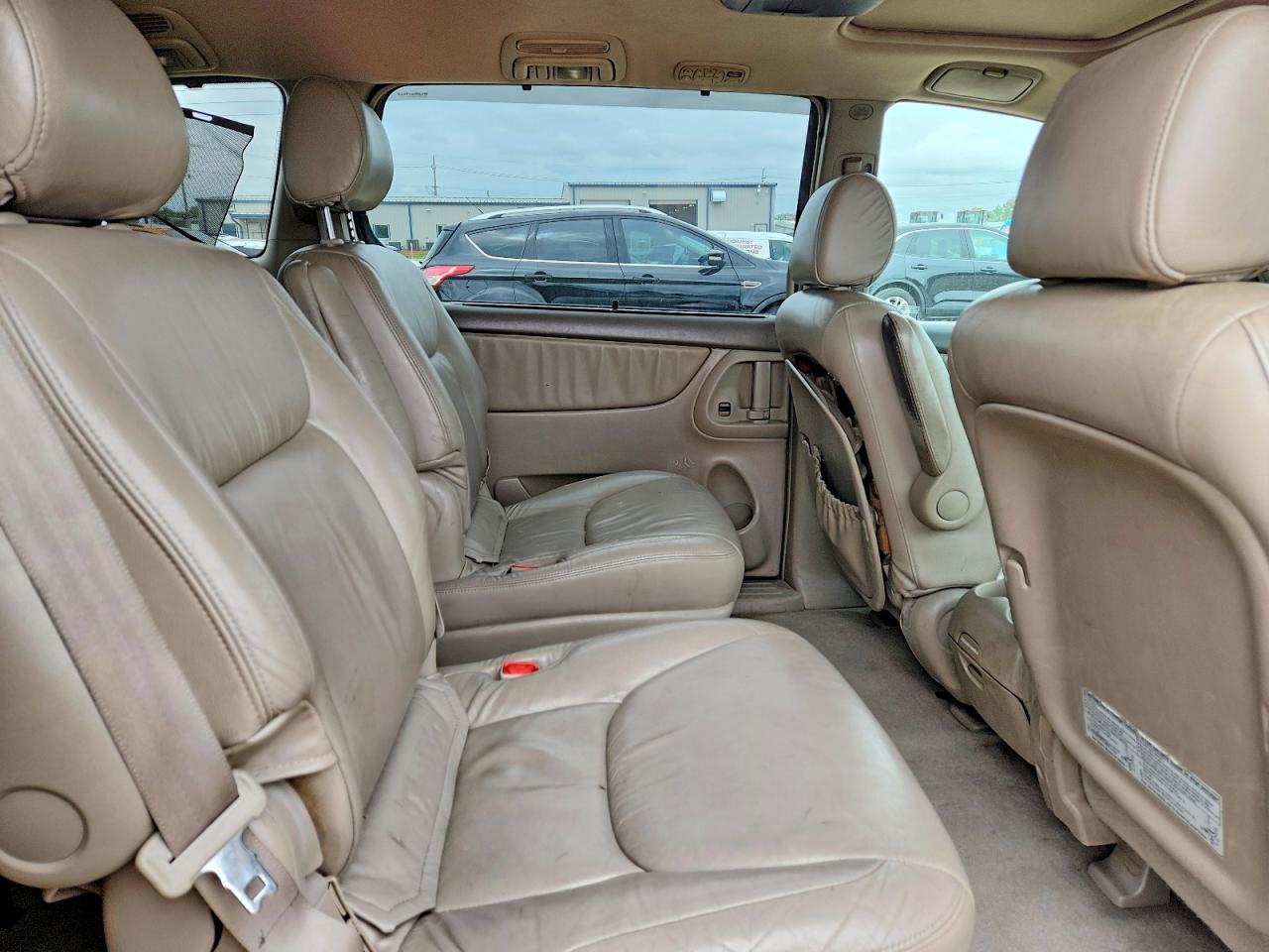 2004 TOYOTA SIENNA XLE LIMITED 7 PASSENGER photo 21