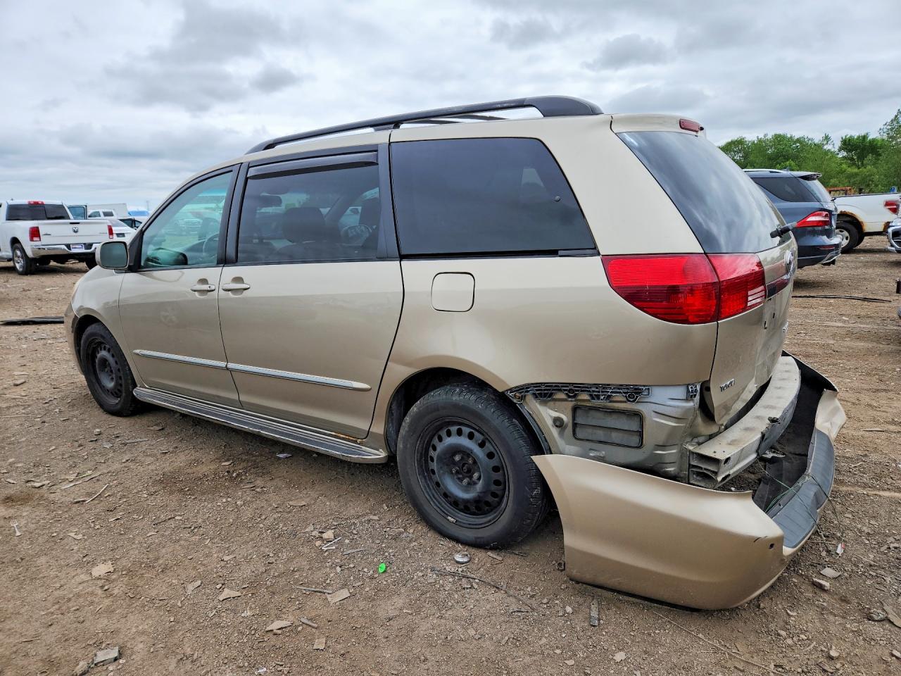 2004 TOYOTA SIENNA XLE LIMITED 7 PASSENGER photo 3