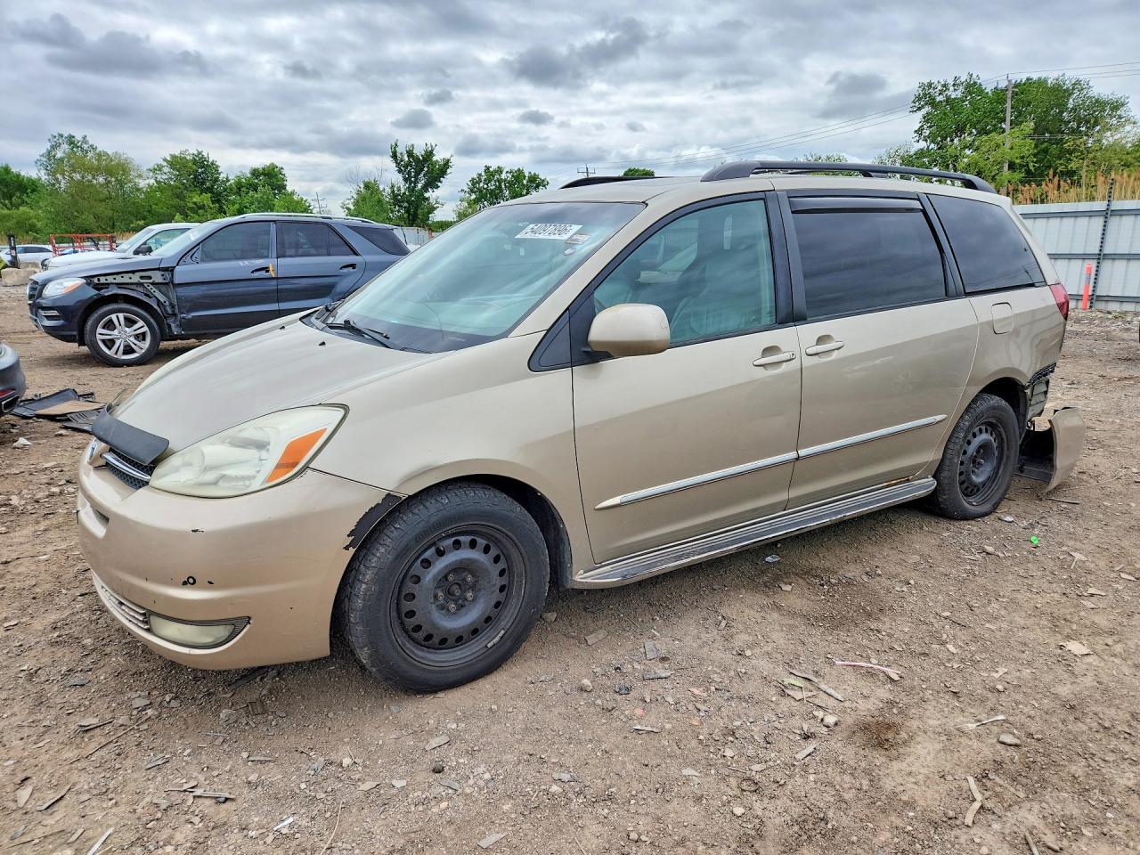 2004 TOYOTA SIENNA