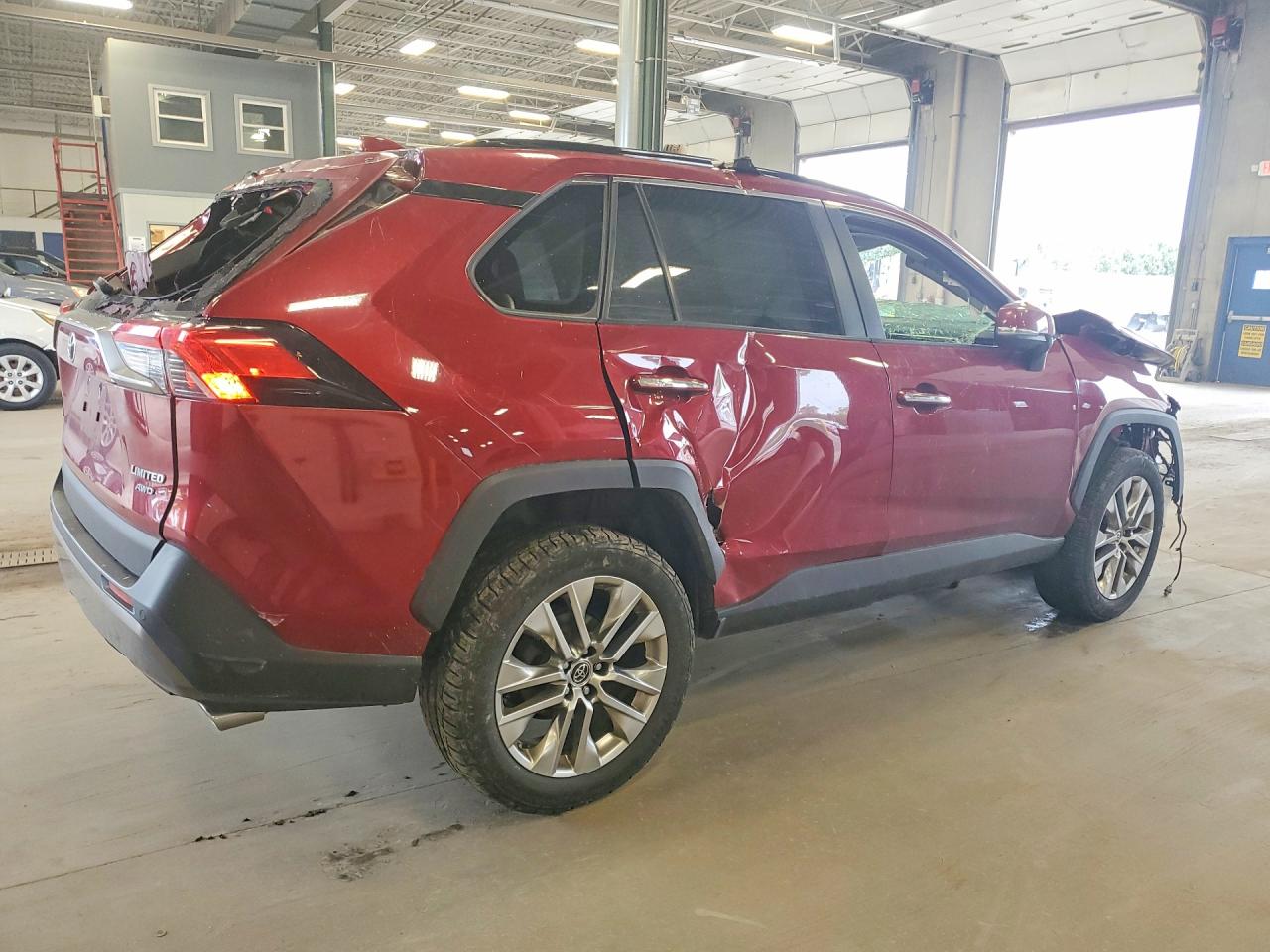 2019 TOYOTA RAV4 LIMITED photo 5