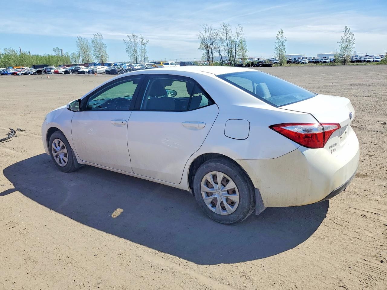 2015 TOYOTA COROLLA L photo 3