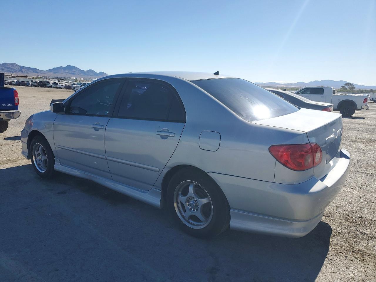 2005 TOYOTA COROLLA S photo 2