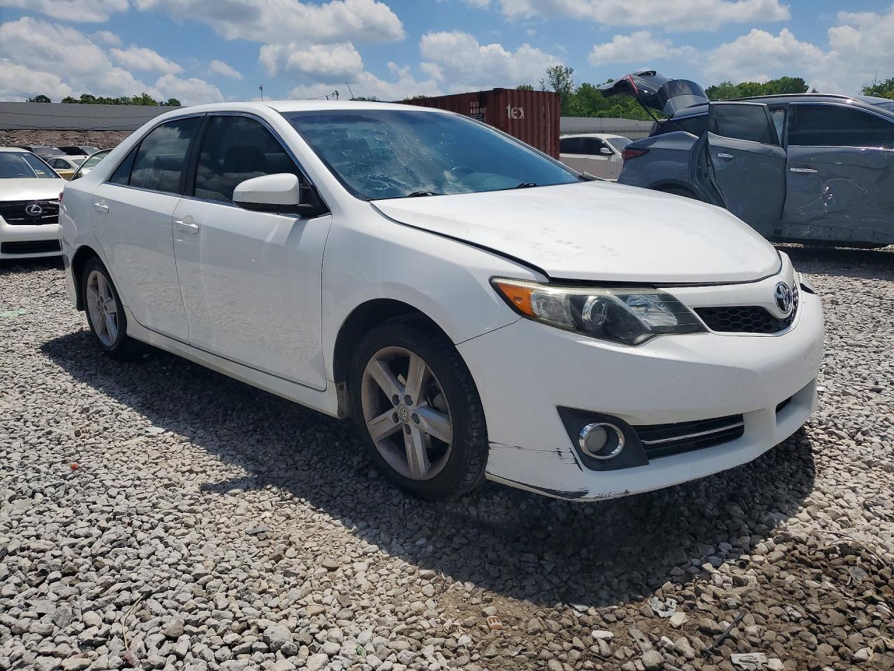 2012 TOYOTA CAMRY SE photo 7