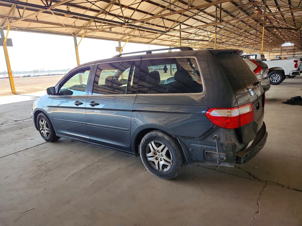 2005 HONDA ODYSSEY TOURING photo 3