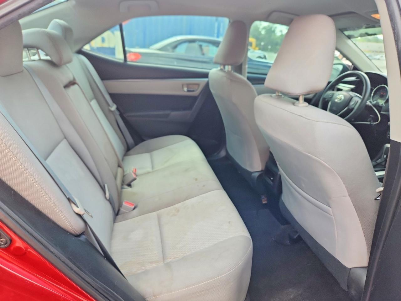 2015 TOYOTA COROLLA LE photo 19