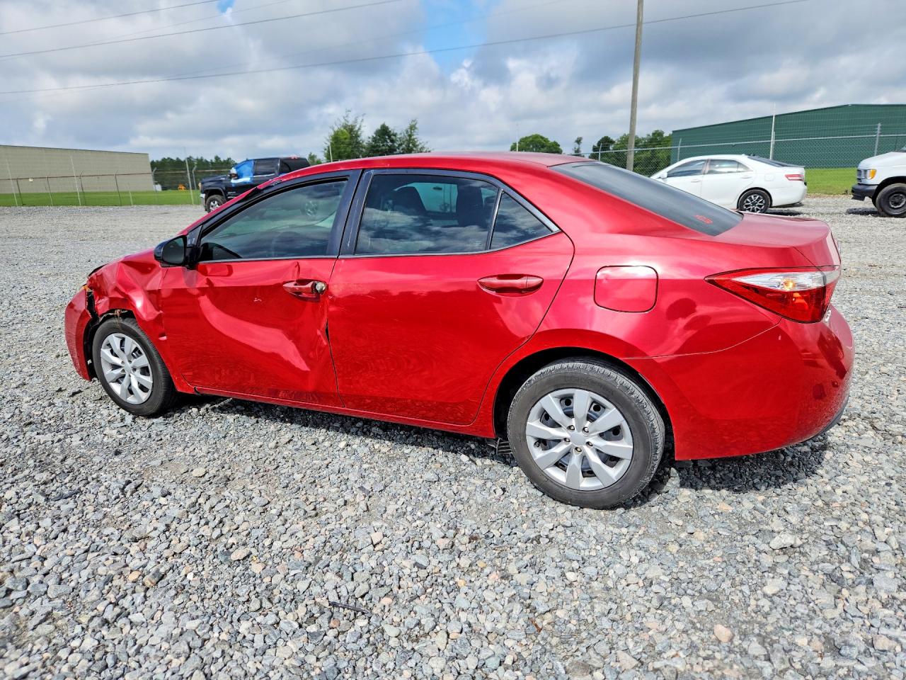 2015 TOYOTA COROLLA LE photo 3