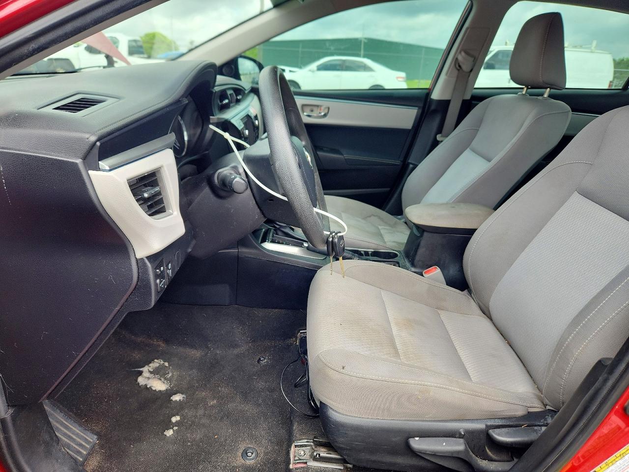 2015 TOYOTA COROLLA LE photo 13