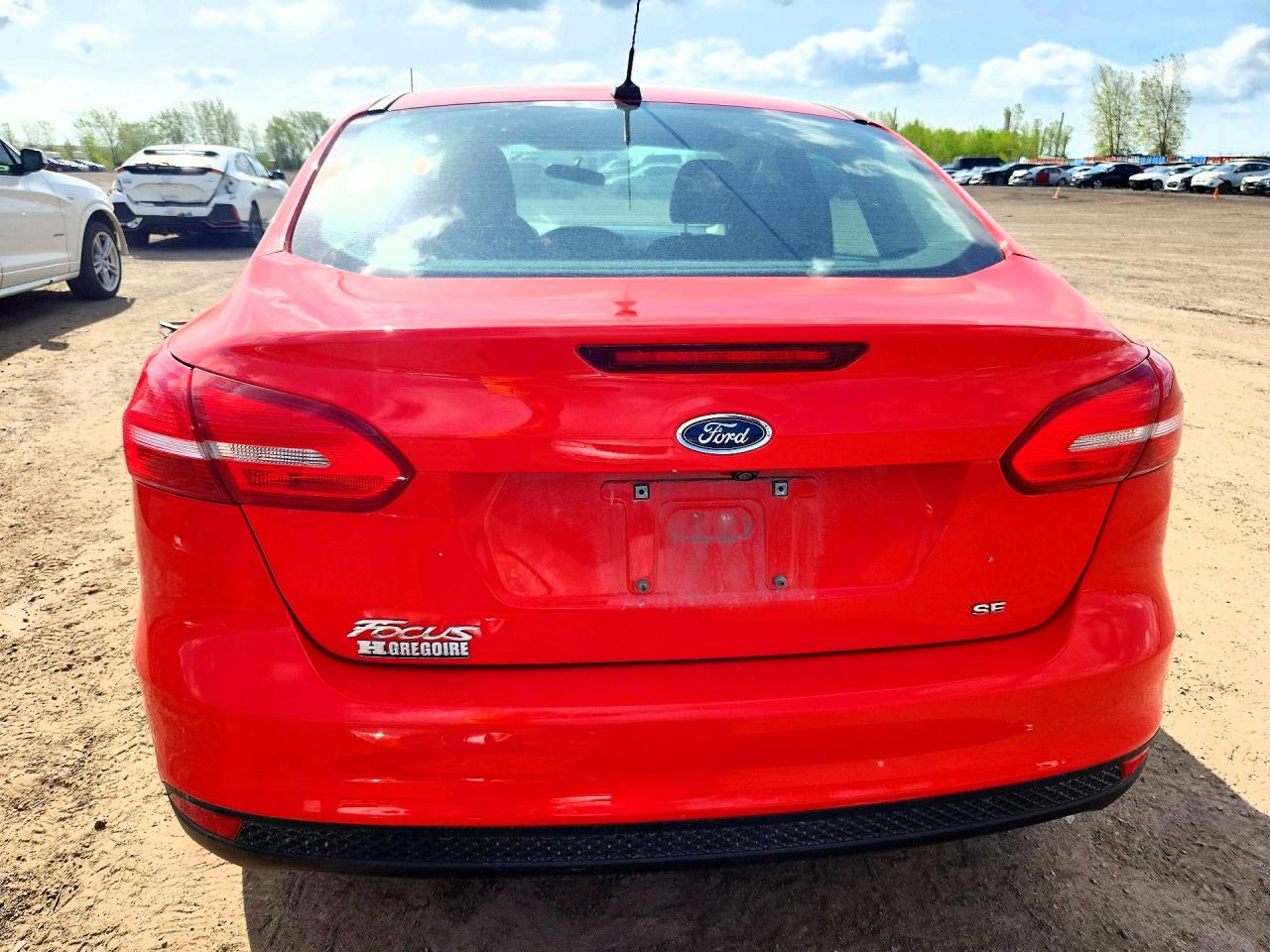 2017 FORD FOCUS SE photo 11
